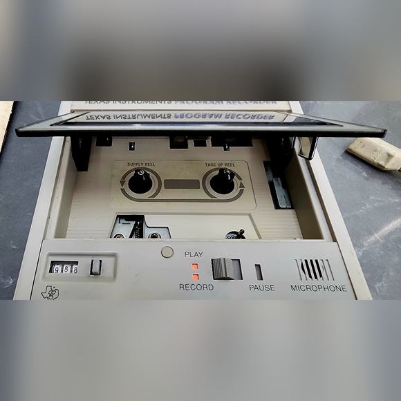 Original owner VintageTexas instruments program recorder. Working. EXTRA MANUALS - Picture 6 of 16